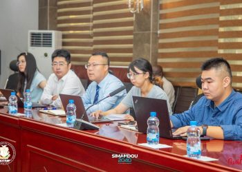 Energie et Mines : Le cabinet CWE présente son projet de Centrale Photovoltaïque au Ministère des Mines et de la Géologie 6 Energie et Mines : Le cabinet CWE présente son projet de Centrale Photovoltaïque au Ministère des Mines et de la Géologie