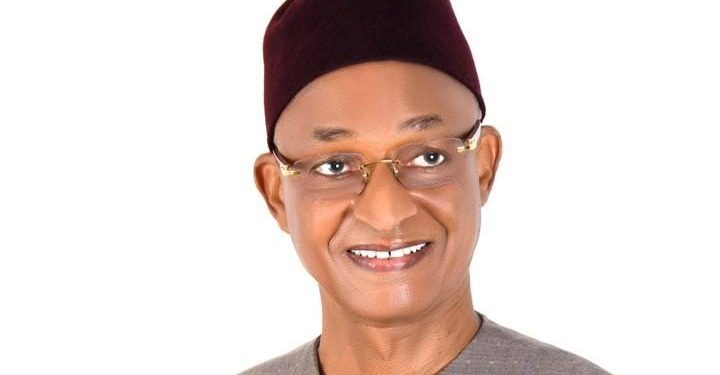 Transition: Depuis l'exile, Cellou Dalein Diallo s'adresse au peuple ''martyr'' de Guinée 1 Transition: Depuis l’exile, Cellou Dalein Diallo s’adresse au peuple »martyr » de Guinée