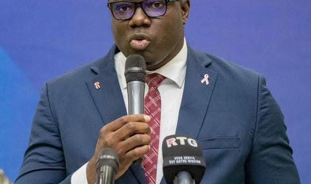 Dernier jour de dépôt des candidatures : entre l’attente et le destin d’une République (Christian Desco Condé) 1 Dernier jour de dépôt des candidatures : entre l’attente et le destin d’une République (Christian Desco Condé)