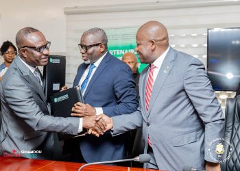 Enseignement Technique et électrification rurale: la Guinée signe deux importants accords avec la BIDC