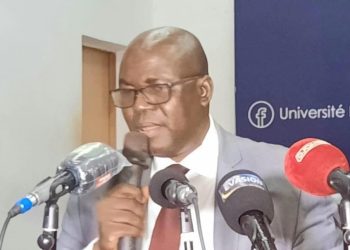 "Ensemble, faisons mentir le fatalisme", lance Dr Faya Millimouno après la confirmation de sa candidature à la présidentielle du 28 décembre 4 « Ensemble, faisons mentir le fatalisme », lance Dr Faya Millimouno après la confirmation de sa candidature à la présidentielle du 28 décembre