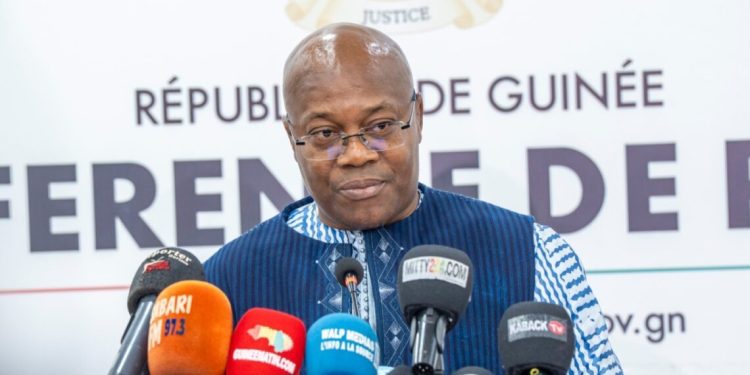 Croissance économique, cas des déguerpis de Kaporo, enlèvement des enfants d'Elie Kamano: Ousmane Gaoual se prononce 1 Croissance économique, cas des déguerpis de Kaporo, enlèvement des enfants d’Elie Kamano: Ousmane Gaoual se prononce