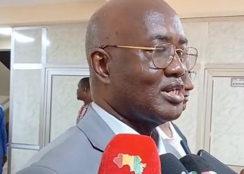 Présidentielle 2025: Le Collège des Médecins conduit par Pr Hassane Bah entre en fonction 2 Présidentielle 2025: Le Collège des Médecins conduit par Pr Hassane Bah entre en fonction