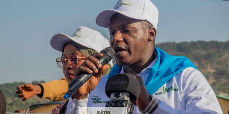 Tougué : accueil triomphal pour le Directeur préfectoral de campagne présidentielle de la GMD et sa délégation à Fello Koundoua 1 Tougué : accueil triomphal pour le Directeur préfectoral de campagne présidentielle de la GMD et sa délégation à Fello Koundoua