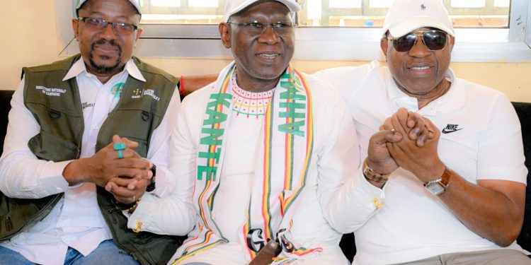 Présidentielle du 28 décembre 2025 : Ahmed Kanté pose un geste fort et salué dans la région de Boké 1 Présidentielle du 28 décembre 2025 : Ahmed Kanté pose un geste fort et salué dans la région de Boké