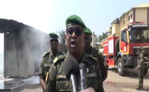 Urgent : Un incendie d’origine inconnue maîtrisée au camp Almamy Samory Touré 2 Screenshot 20251230 160004 Facebook