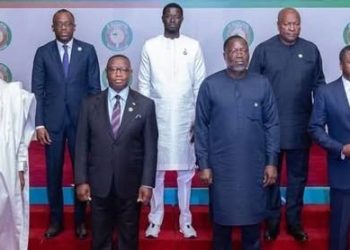 Après l&rsquo;Union Africaine, la CEDEAO aussi lève ses sanctions contre la Guinée (Décision)