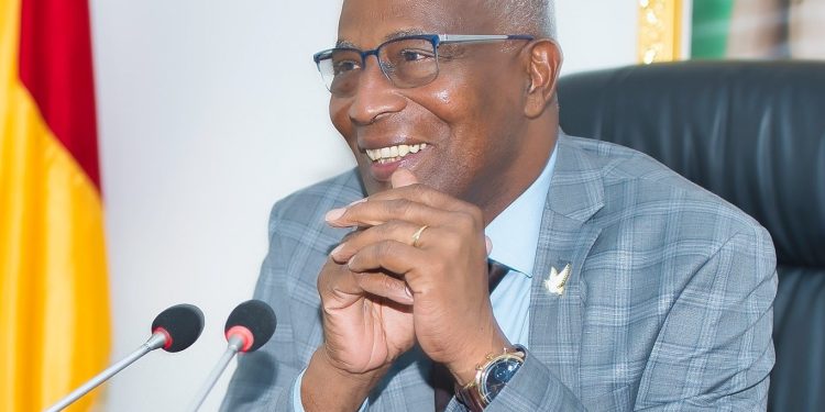 Primature : A peine installé, Amadou Oury Bah trace sa ligne et avertit