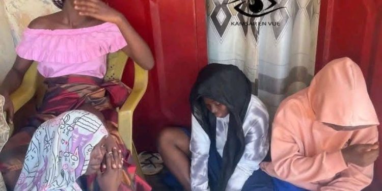 Renvoi de cinq lycéennes à Kamsar : l'ONG Tournons La Page demande de revoir la mesure qu'elle juge sévère 1 Renvoi de cinq lycéennes à Kamsar : l’ONG Tournons La Page demande de revoir la mesure qu’elle juge sévère