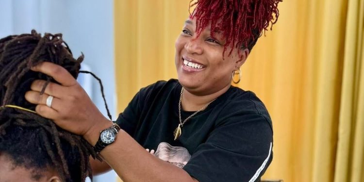 Qui est Patricia Lamah, la coiffeuse nommée ministre de la Femme, de la famille et des solidarités?
