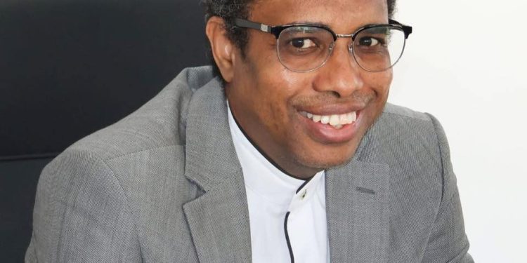 C’est parti pour le premier gouvernement de la Ve République (Par Souleymane Thiâ’nguel Bah) 1 C’est parti pour le premier gouvernement de la Ve République (Par Souleymane Thiâ’nguel Bah)