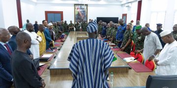 Palais Mohammed V : le Président de la République S.E Mamadi DOUMBOUYA préside une réunion exceptionnelle du Conseil Supérieur de Défense Nationale (CSDN)