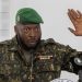 Acte d’engagement sur l’honneur signé par des cadres civils et militaires devant le Président de la République 9 Acte d’engagement sur l’honneur signé par des cadres civils et militaires devant le Président de la République
