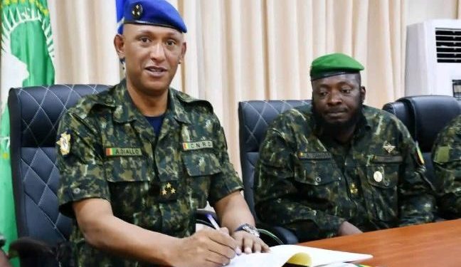 Décret: deux généraux de Division élevés aux grades de généraux de Corps d'Armée 1 Décret: deux généraux de Division élevés aux grades de généraux de Corps d’Armée