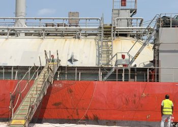 FAPGAZ-SA : accostage d’un butanier au Port autonome de Conakry.