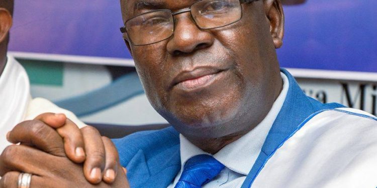 Tribune : « Qui a fabriqué l’instabilité ? … Ce sont les États hypertrophiés, hyper centralisés et hyper présidentialistes. » (Dr Faya Millimouno) 1 Tribune : « Qui a fabriqué l’instabilité ? … Ce sont les États hypertrophiés, hyper centralisés et hyper présidentialistes. » (Dr Faya Millimouno)