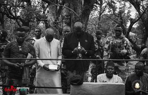 À Kankan pour la fête de Tabaski, le Président Mamadi DOUMBOUYA se recueille sur la tombe de son défunt père 2 FB IMG 1779820519198