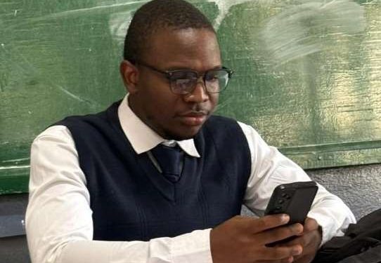 TRIBUNE : Hier des modèles, aujourd’hui des erreurs 404 (Par Akoi Gaspar Sovogui : Opposé mais pas opposant) 1 TRIBUNE : Hier des modèles, aujourd’hui des erreurs 404 (Par Akoi Gaspar Sovogui : Opposé mais pas opposant)