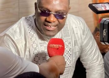 Médias : la HAC lève l&rsquo;interdiction à Lamine Guirassy d&rsquo;exercer le métier de journaliste en Guinée, mais ses médias restent fermés