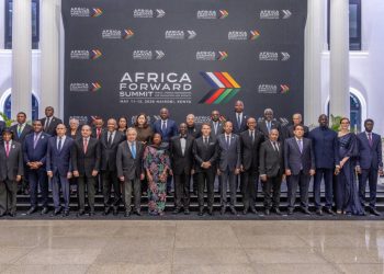 Nairobi : le Président de la République S.E Mamadi DOUMBOUYA enchaîne les rencontres bilatérales de haut niveau en marge de l’Africa Forward Summit 8 Nairobi : le Président de la République S.E Mamadi DOUMBOUYA enchaîne les rencontres bilatérales de haut niveau en marge de l’Africa Forward Summit