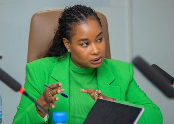 Siguiri : plus de 130 cadres et agents du ministère de l'environnement et du développement durable suspendus (Arrêté) 5 Siguiri : plus de 130 cadres et agents du ministère de l’environnement et du développement durable suspendus (Arrêté)