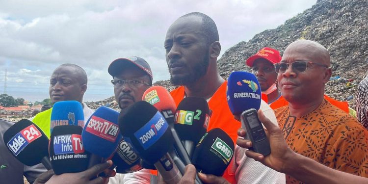 Drame de Dar-es-Salam : "... ce sont des pertes en vies que nous regrettons tous", dit le Général Amara Camara 1 Drame de Dar-es-Salam : « … ce sont des pertes en vies que nous regrettons tous », dit le Général Amara Camara