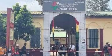 Reconstruction de l&rsquo;hôpital Ignace Deen : les services seront temporairement au camp Camayenne