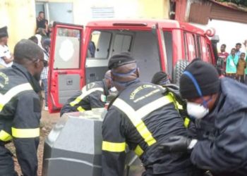 Gbessia Port 1 : le corps d’un enfant de 12 ans retrouvé en bordure de mer 2 Gbessia Port 1 : le corps d’un enfant de 12 ans retrouvé en bordure de mer