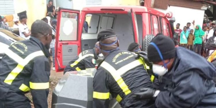 Gbessia Port 1 : le corps d’un enfant de 12 ans retrouvé en bordure de mer 1 Gbessia Port 1 : le corps d’un enfant de 12 ans retrouvé en bordure de mer