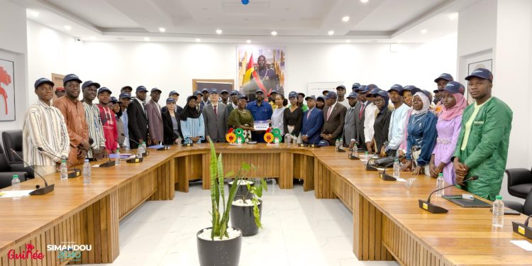 Simandou Academy : 28 jeunes Guinéens en route pour la Chine après un protocole avec SPIC Guineae 1 Simandou Academy : 28 jeunes Guinéens en route pour la Chine après un protocole avec SPIC Guineae