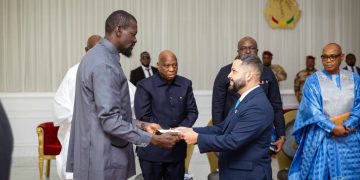 Palais Mohammed V : la Guinée renforce son rayonnement diplomatique avec l’accréditation de dix nouveaux ambassadeurs