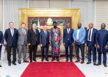 Simandou 2040 : le Chef de l’État, S.E Mamadi DOUMBOUYA, reçoit une délégation de RUSAL conduite par l’Ambassadeur de la Fédération de Russie en Guinée
