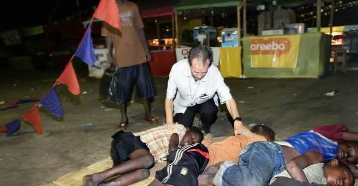 Obsèques du Père Étienne-Marie Strirnemann : les orphelins de Guinée sollicitent l’appui de Mamadi Doumbouya pour obtenir deux visas pour la France 1 Obsèques du Père Étienne-Marie Strirnemann : les orphelins de Guinée sollicitent l’appui de Mamadi Doumbouya pour obtenir deux visas pour la France