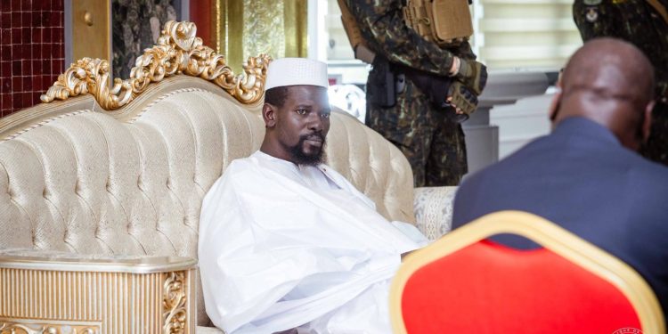 Le président Doumbouya fixe le calendrier des élections régionales et sénatoriales