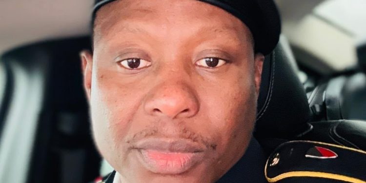 D’une formation en Economie-Finance à une carrière militaire internationale : le parcours singulier d’Emile Sanoussy Bangoura